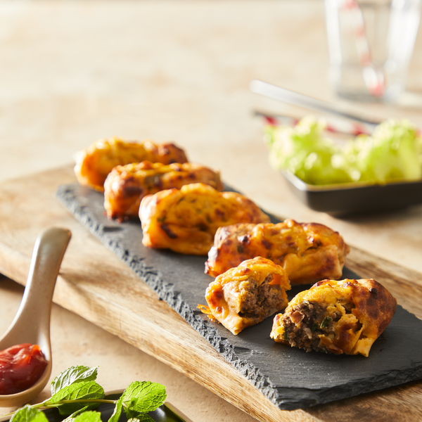 RECIPE OF THE MONTH_FUSION FEVER_EASYFRY_CHEESEBURGER EGG ROLLS (4)