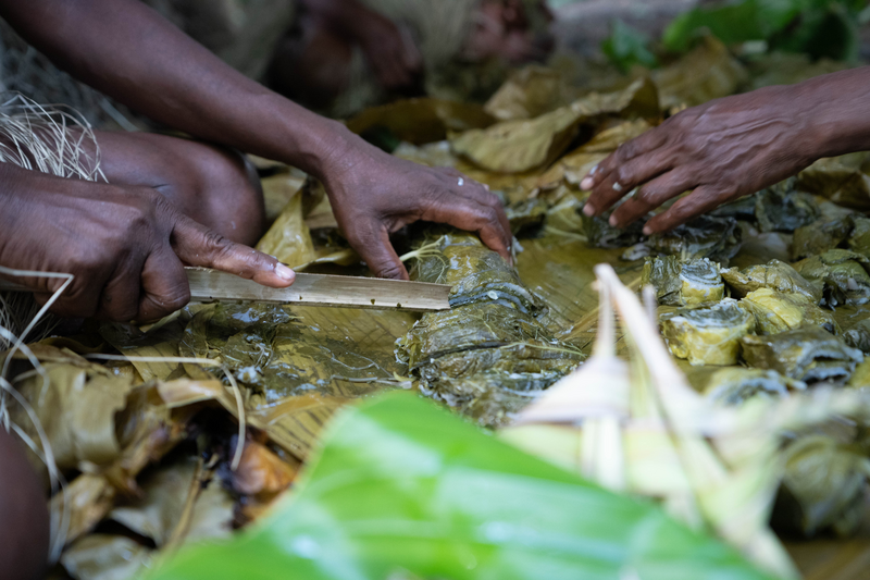 Ni-vanuatu women cutting simboros, Hanare Custom Village, Maewo island, Penama Province, Vanuatu, Photo: Vanuatu Tourism Office