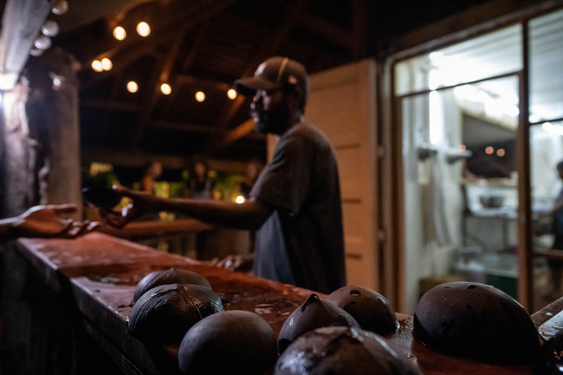 Ni-vanuatu man serving kava, Aelan Chocolate Factory & Shop, Stella Mare, Port-Vila, Efate island, Shefa Province, Vanuatu, Photo: Vanuatu Tourism Office